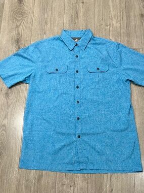 Croft & Barrow Men's Quick Dry Short Sleeve Button Up Blue Vented Size Large
